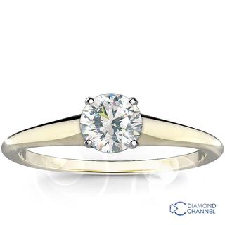  Round Brilliant Cut Solitaire Engagement Ring (RBC-0.31ct tw)