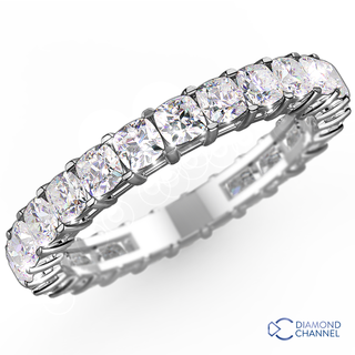Round Cut Diamond Eternity Ring In 18K White Gold (0.72ct tw)
